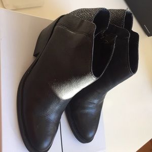 Black Dolce Vita Bootie